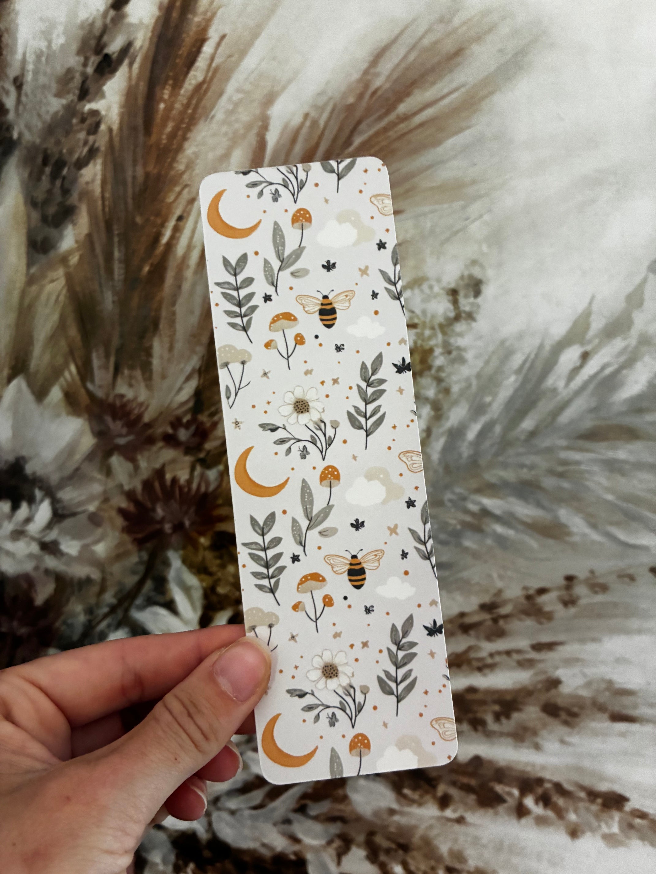 Bee Bookmark